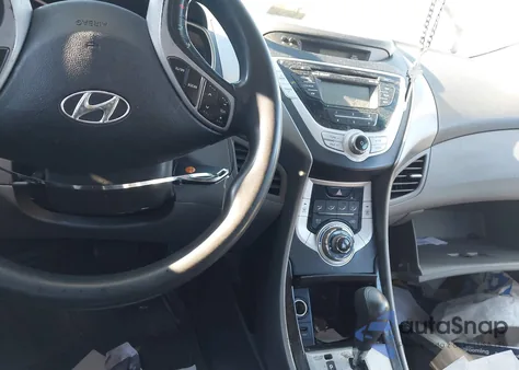 2012 Hyundai Elantra Gls (Ulsan Plant) z USA, uszkodzony, nr VIN KMHDH4AE8CU345930